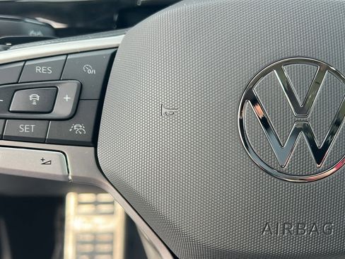 New 2026 Volkswagen Atlas SEL Premium R-Line image 19