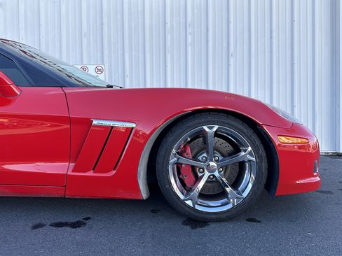 Used 2013 Chevrolet Corvette Grand Sport w/ 3LT Preferred Equipment Group image 29