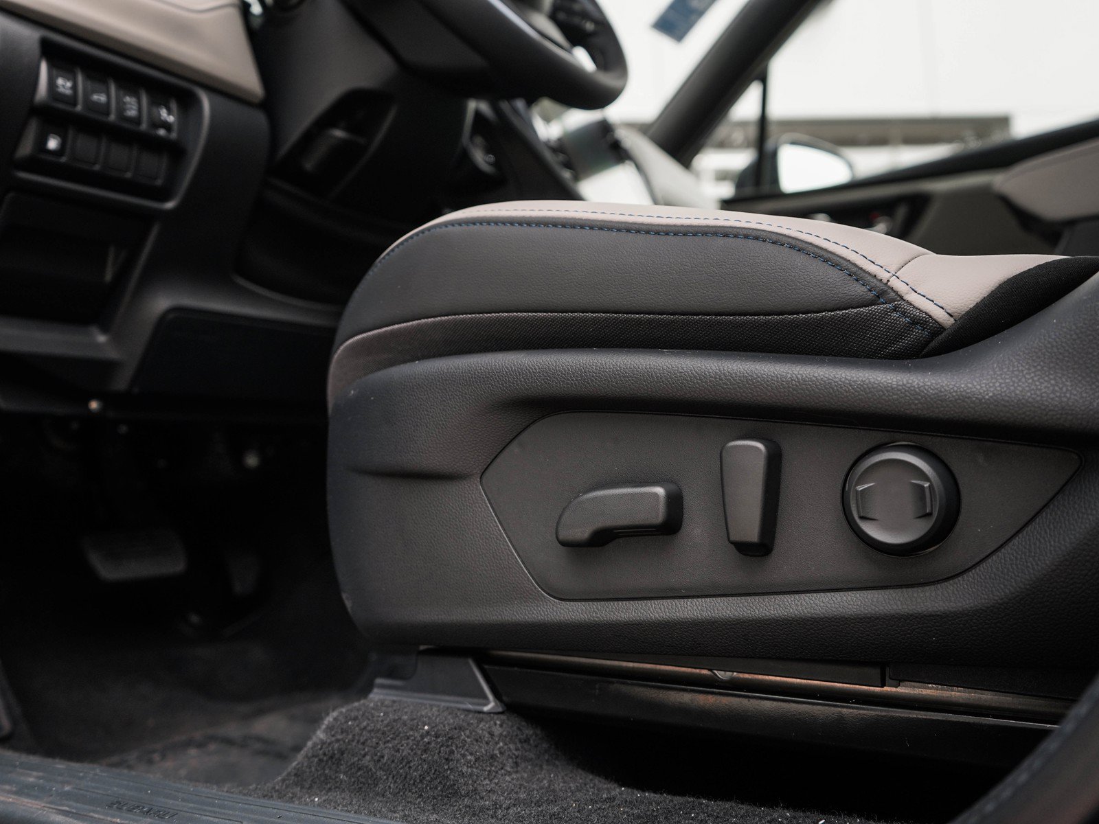 New 2026 Subaru Forester Touring AWD/4WD image 18