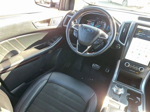 Used 2022 Ford Edge ST-Line w/ Class II Trailer Tow Package AWD/4WD image 15