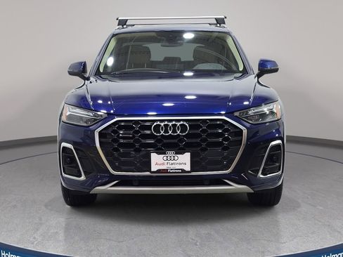 Used 2023 Audi Q5 2.0T Premium w/ Convenience Package AWD/4WD image 3