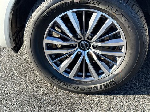 Certified 2024 Nissan Armada SL w/ Cargo Package image 9