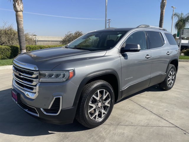 Used 2021 GMC Acadia SLE w/ Driver Convenience Package FWD image 4