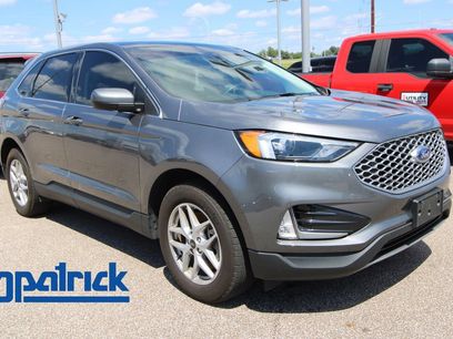 Used 2024 Ford Edge SEL w/ Convenience Package