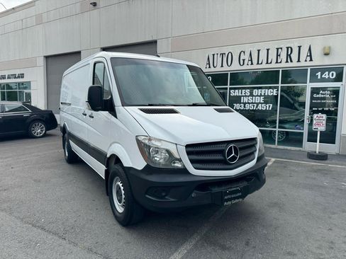 Used 2017 Mercedes-Benz Sprinter 2500 image 9