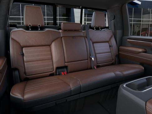New 2026 GMC Sierra 3500 Denali Ultimate AWD/4WD image 17