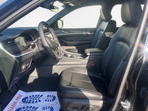 New 2026 Jeep Grand Cherokee L Limited AWD/4WD image 11