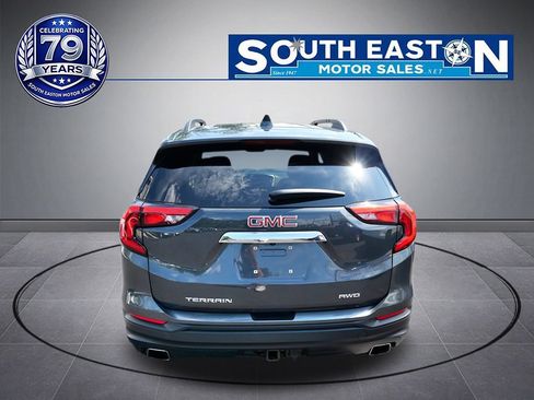 Used 2018 GMC Terrain SLE w/ Driver Convenience Package AWD/4WD image 4