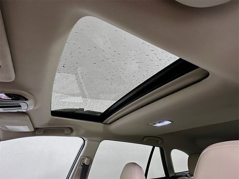 Used 2023 Subaru Outback Limited image 11