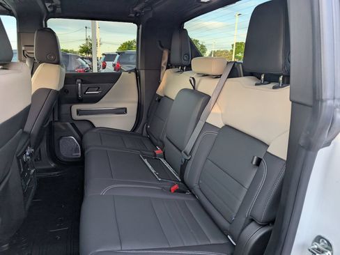 New 2026 GMC Hummer EV 4x4 Crew Cab image 22
