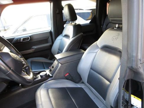 Certified 2022 Ford Bronco Black Diamond w/ Sasquatch Package image 7