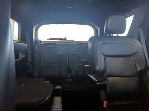 Used 2020 Ford Explorer XLT w/ Equipment Group 202A image 29