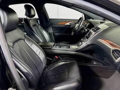 Used 2017 Lincoln MKZ Reserve FWD image 27