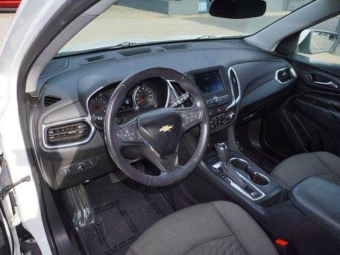 Used 2021 Chevrolet Equinox LT image 24