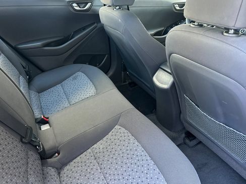 Used 2018 Hyundai Ioniq Blue FWD image 18