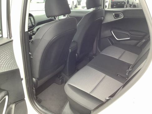 Used 2024 Kia Soul LX w/ Option Group 015 image 23