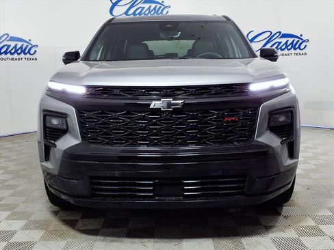 New 2026 Chevrolet Traverse RS image 3