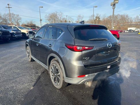 Used 2023 MAZDA CX-5 AWD 2.5 S w/ Premium Plus Pkg image 3