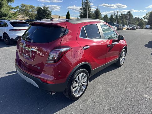 Used 2020 Buick Encore Preferred AWD/4WD image 28
