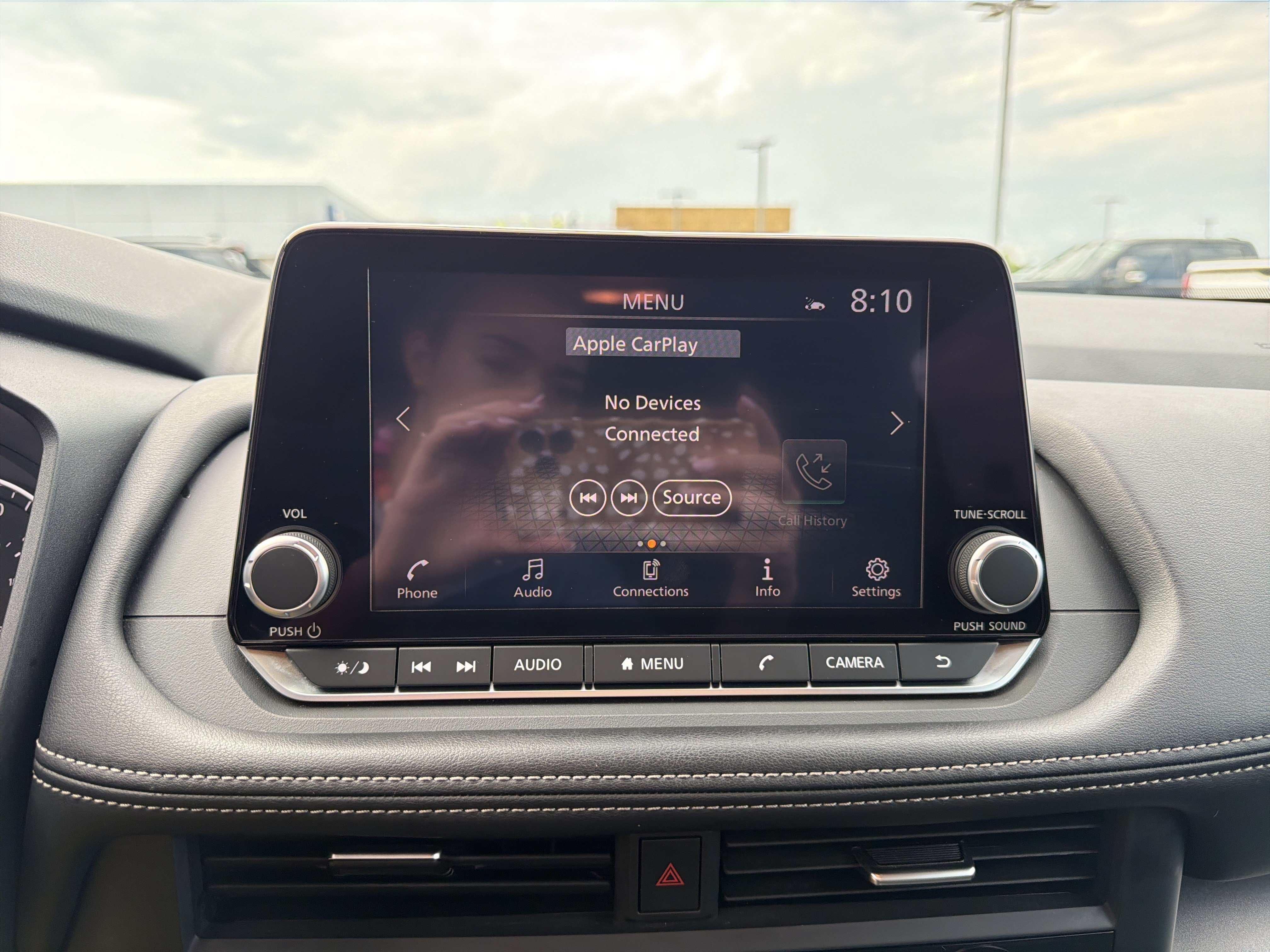 Used 2025 Nissan Rogue SV AWD/4WD image 16