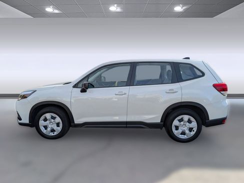 Used 2024 Subaru Forester image 2