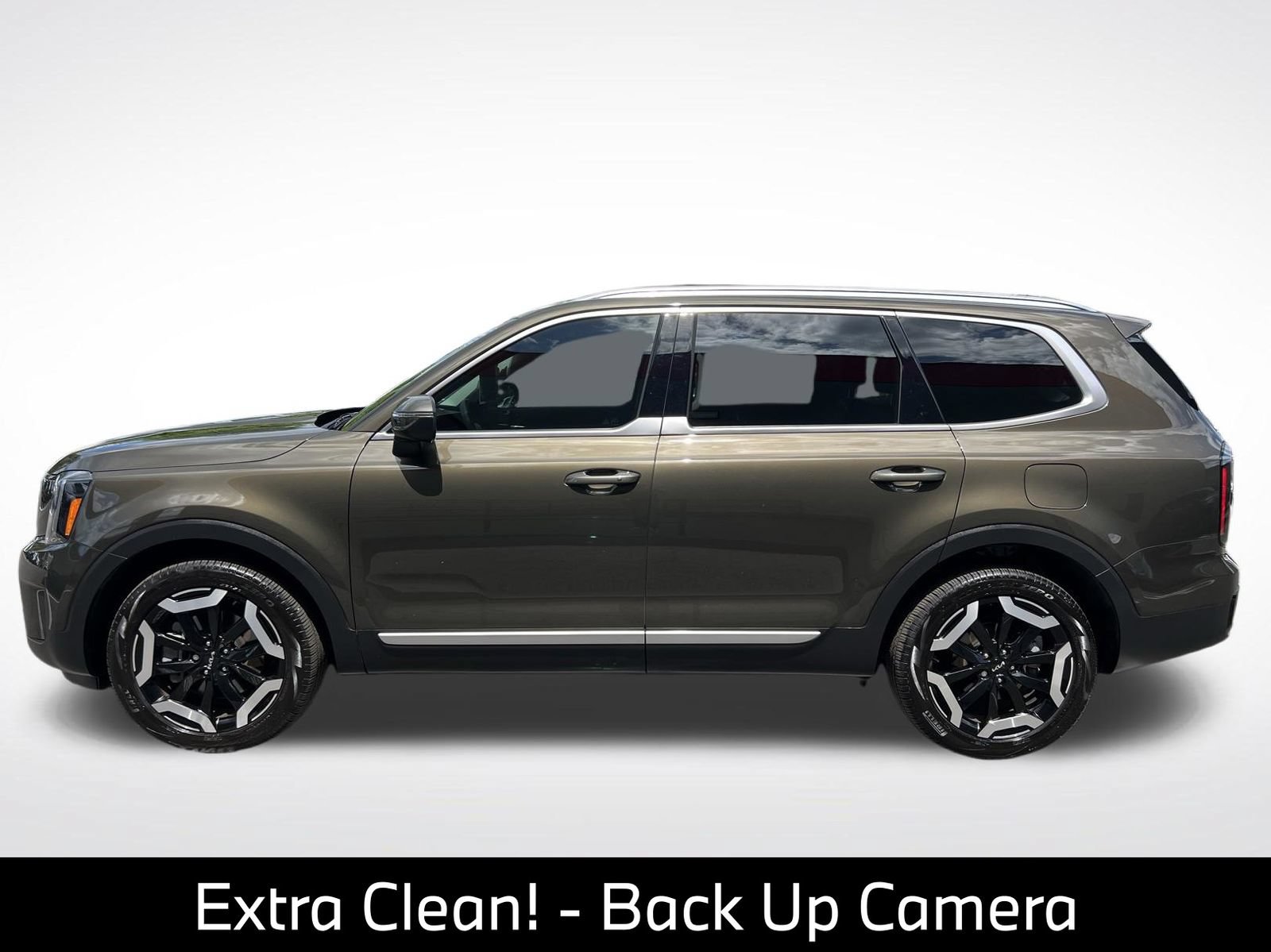 Used 2025 Kia Telluride EX w/ EX Captain's Chair Package FWD image 5