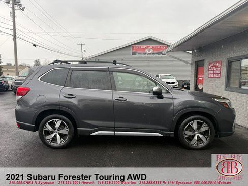 Used 2021 Subaru Forester Touring image 2