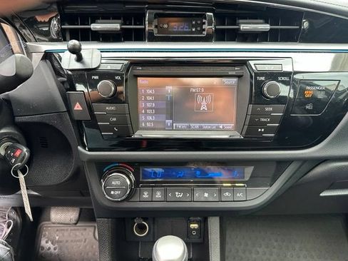 Used 2014 Toyota Corolla S FWD image 9