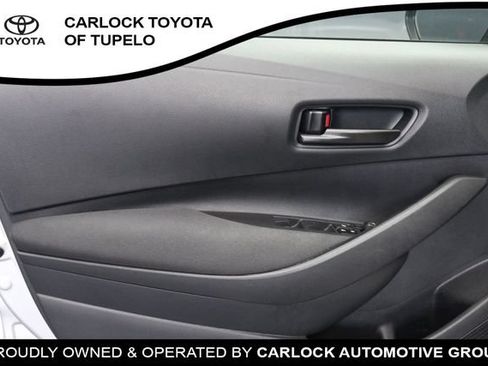 Used 2025 Toyota Corolla LE FWD image 27