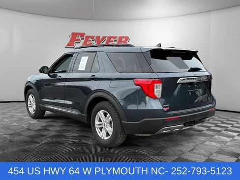 Certified 2022 Ford Explorer XLT w/ Equipment Group 202A RWD image 3