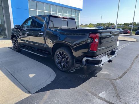 Used 2024 Chevrolet Silverado 1500 LTZ image 2