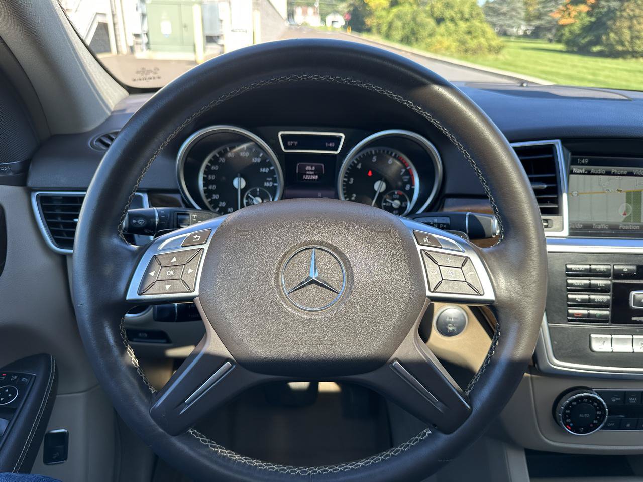 Used 2015 Mercedes-Benz ML 350 4MATIC image 26