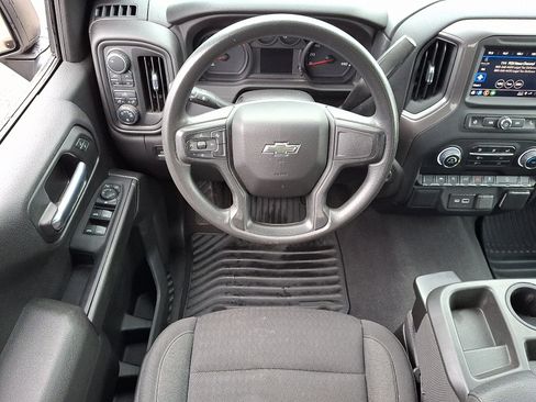 Certified 2022 Chevrolet Silverado 1500 Custom Trail Boss w/ LPO, Dark Essentials Package image 11