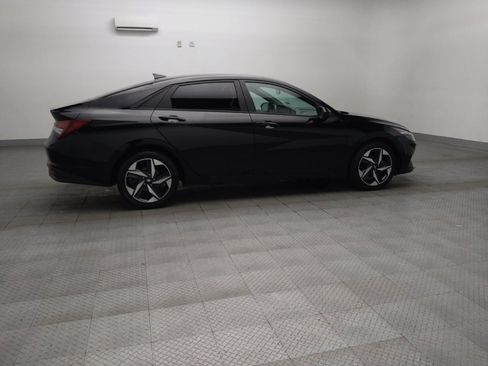 Used 2023 Hyundai Elantra SEL w/ Convenience Package FWD image 10