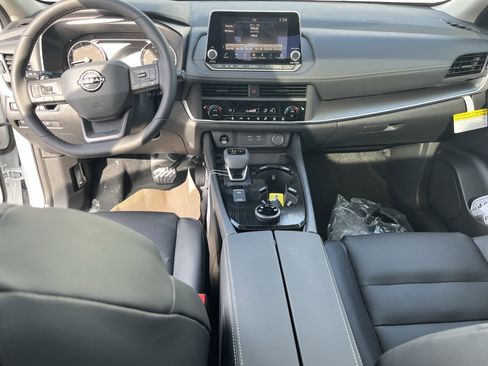 New 2026 Nissan Rogue SV image 18