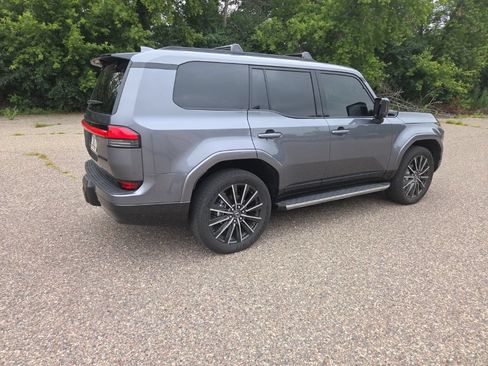 Certified 2026 Lexus GX 550 w/ Accessory Package (2T) AWD/4WD image 19