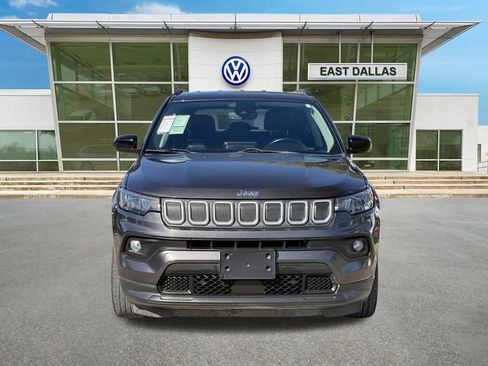 Used 2022 Jeep Compass Latitude w/ Convenience Group FWD image 5