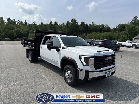 New 2025 GMC Sierra 3500 Pro w/ Convenience Package image 1