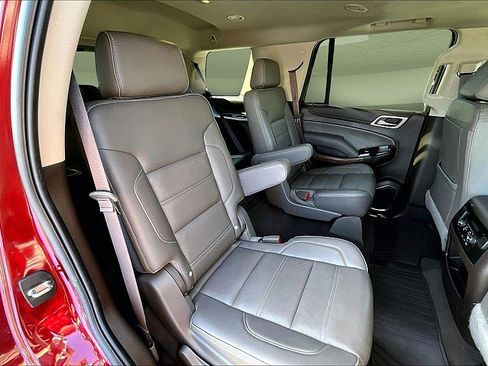 Used 2019 GMC Yukon Denali w/ Denali Ultimate Package image 28