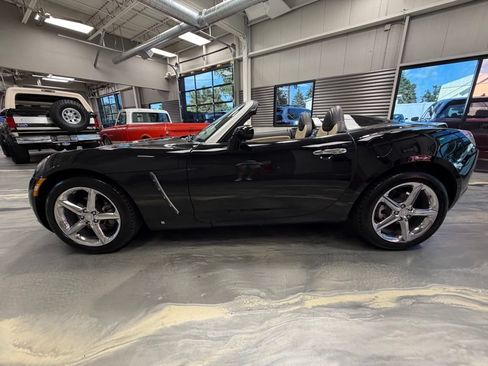 Used 2008 Saturn Sky Red Line RWD image 30