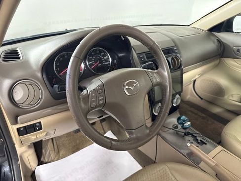 Used 2003 MAZDA MAZDA6 s FWD image 16