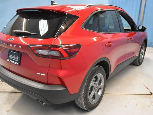 Used 2025 Ford Escape ST-Line w/ Cold Weather Package AWD/4WD image 35