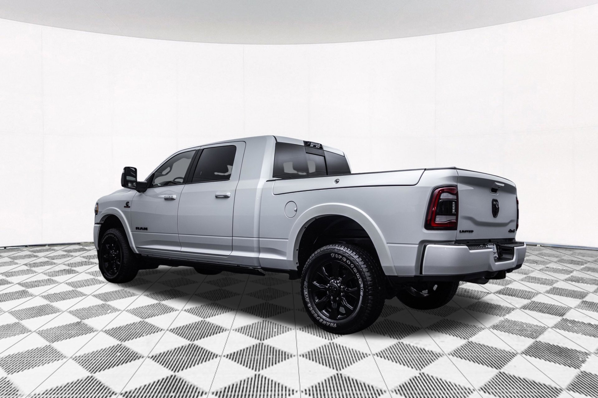 Used 2023 RAM 2500 Limited AWD/4WD image 10