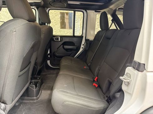 Used 2022 Jeep Wrangler Unlimited Sport AWD/4WD image 14