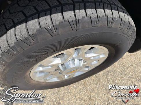 Used 2024 Chevrolet Silverado 2500 LTZ w/ LTZ Plus Package AWD/4WD image 25