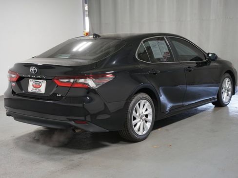 Certified 2022 Toyota Camry LE image 8