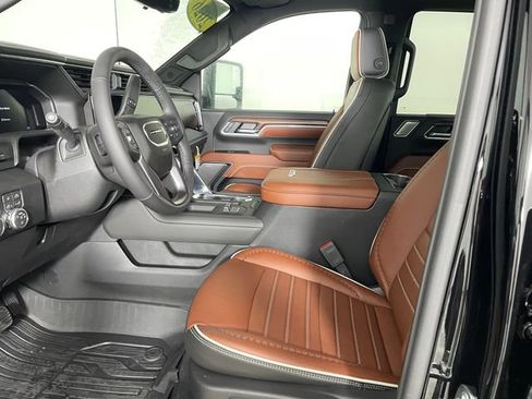 New 2026 GMC Sierra 3500 Denali Ultimate AWD/4WD image 2