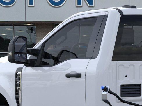 New 2026 Ford F350 XL image 28