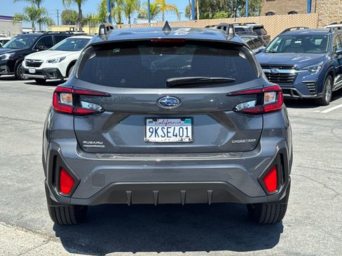 Used 2024 Subaru Crosstrek 2.0i Premium AWD/4WD image 9