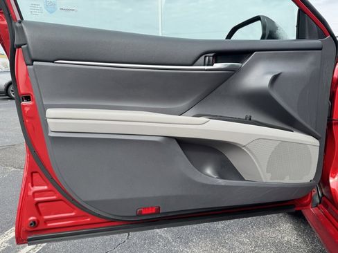 Used 2024 Toyota Camry LE image 12